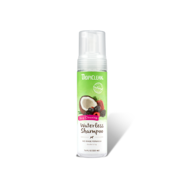 Shampoo Seco en Espuma Perros Tropiclean Waterless Berry & Coconut Deep Cleansing 220 ml - Tropiclean 